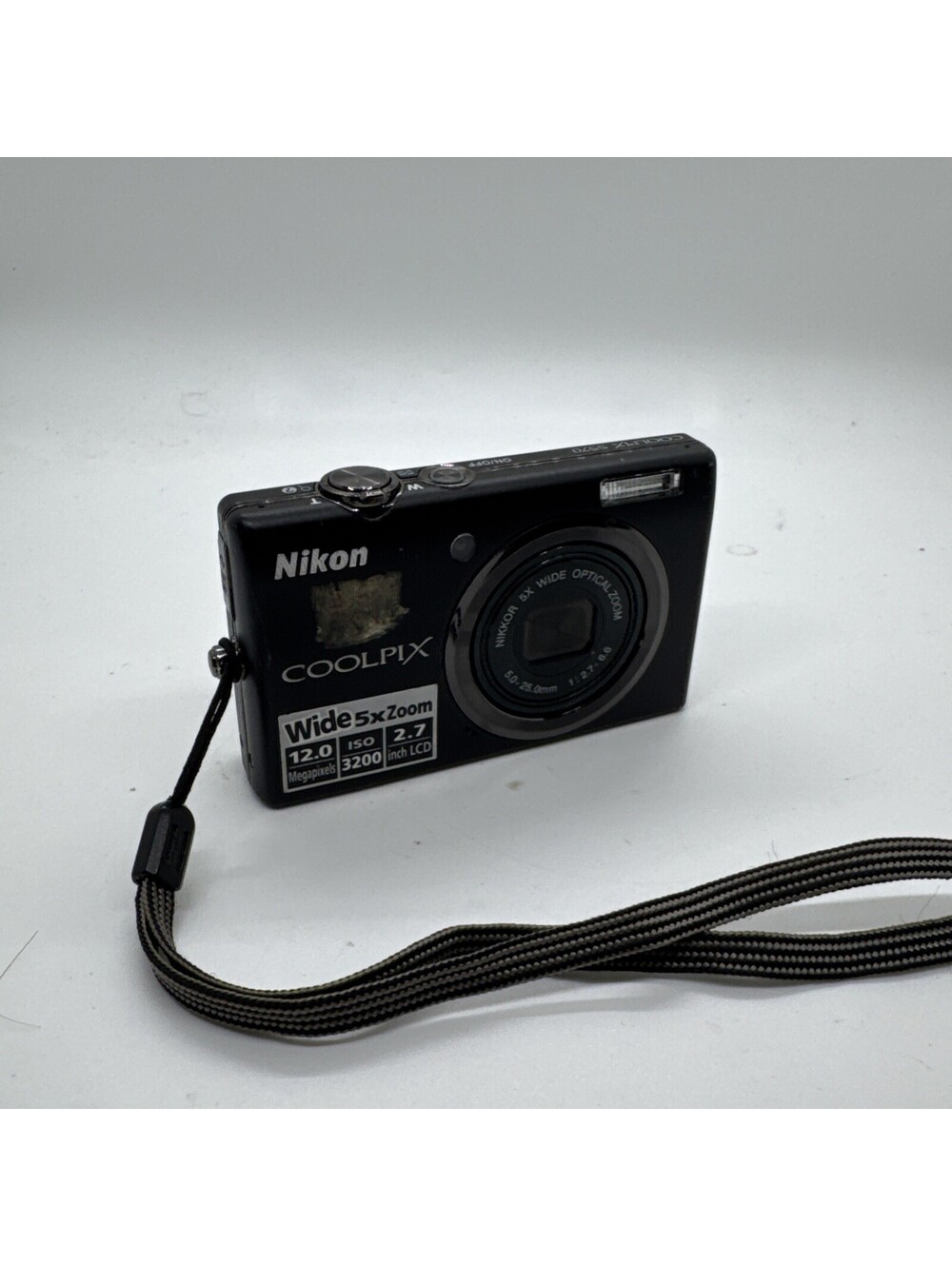 Broken Nikon COOLPIX S570 12.0MP Digital Point And Shoot Camera No Power READ
